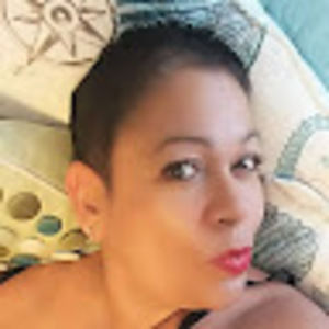 Meet your Posher, Ivette